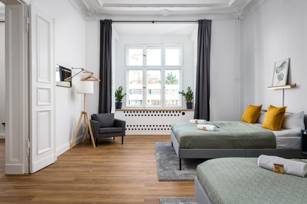 Riesiges Apartment Nahe Kudamm Sehr Schoner Altbau 123M2 Gross 12 Gaste Berlín Exterior foto